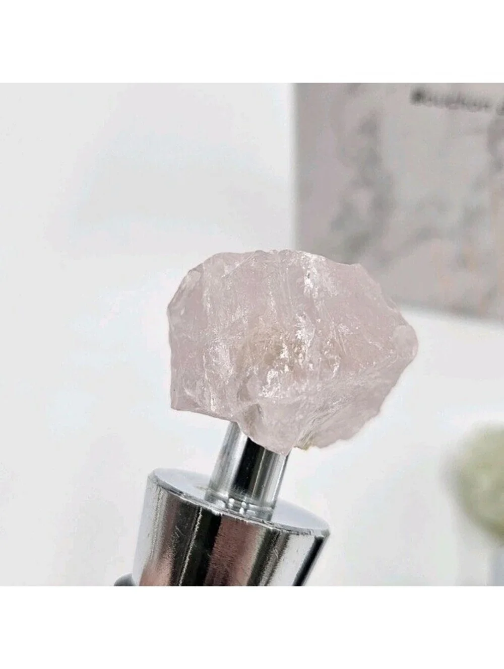 Chic & Tonic Crystal Wine Stoppers Set of 2 Rose Quartz and New Jade Stone New